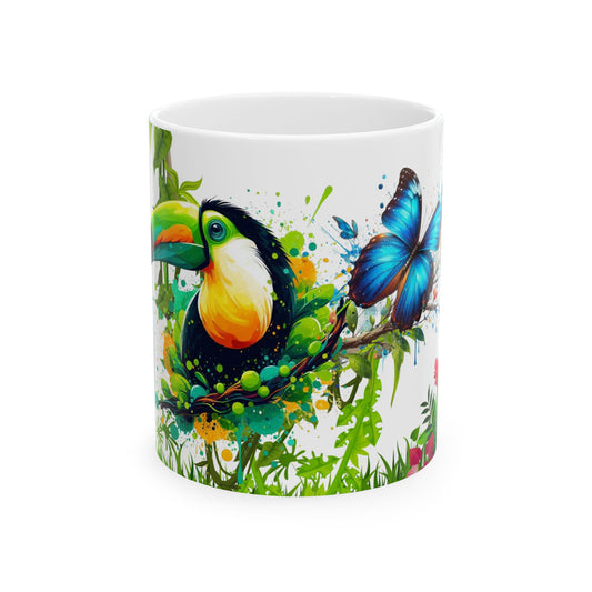 Taza de café con tucán y mariposa - Vibras tropicales