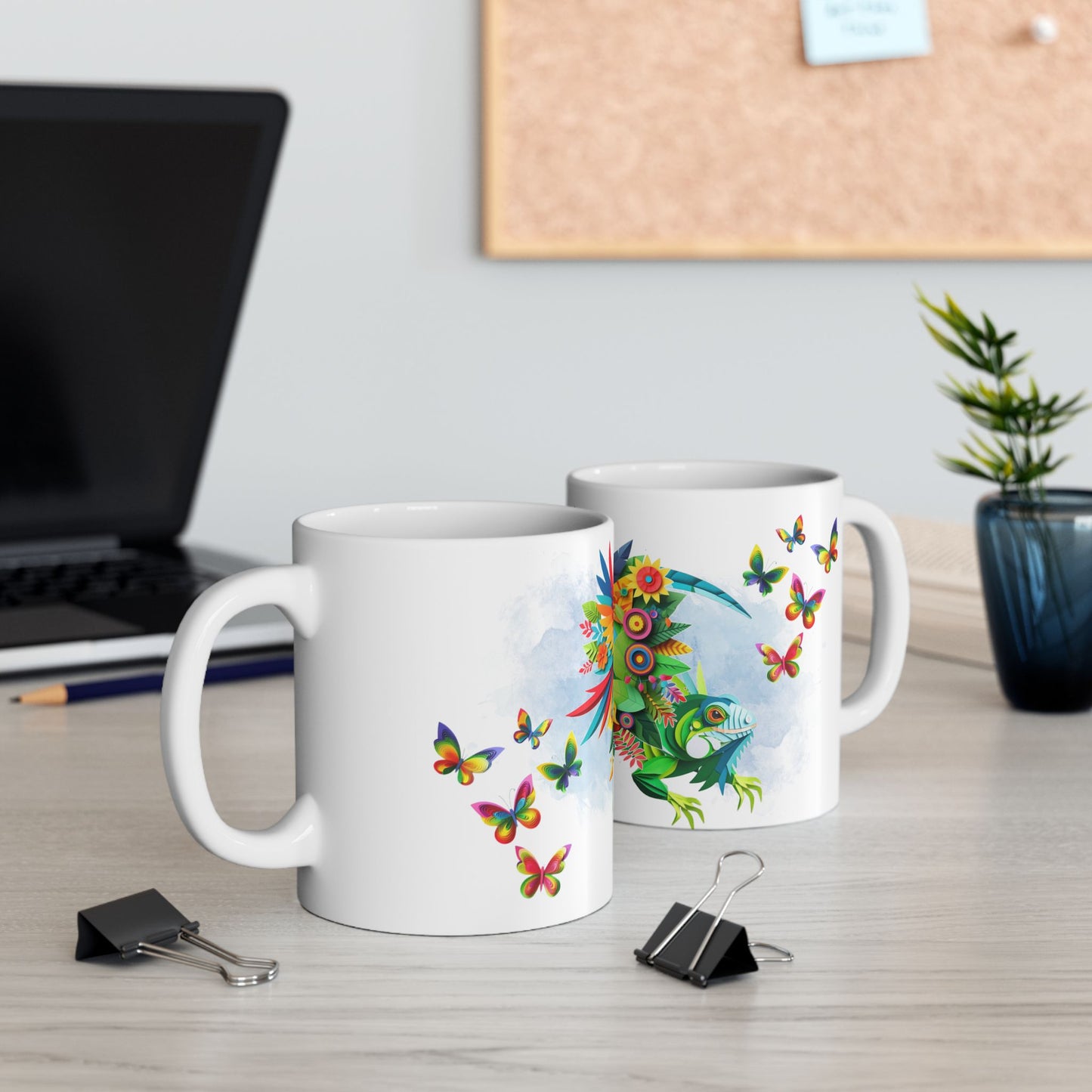 Iguana & Macaw Coffee Mug - Vibrant Tropical Vibe