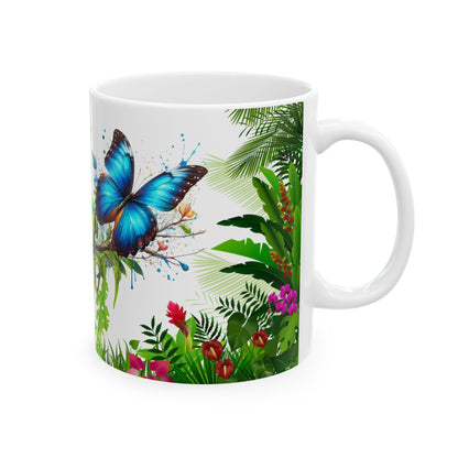 Taza de café con tucán y mariposa - Vibras tropicales